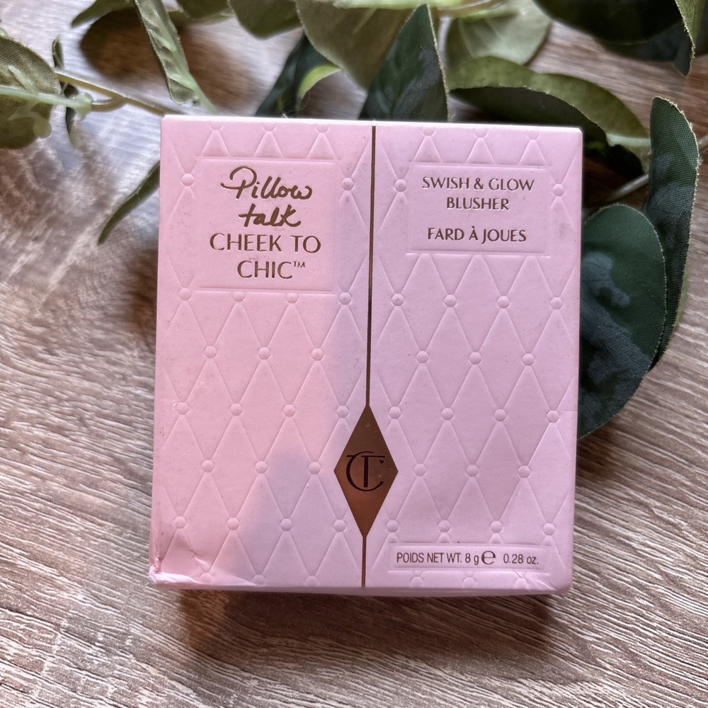 Charlotte Tilbury~Pillow Talk Cheek to Chic ~ Swish Glow Blusher ~ Pillow Talk